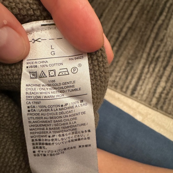 Banana Republic sweater - Picture 7 of 8